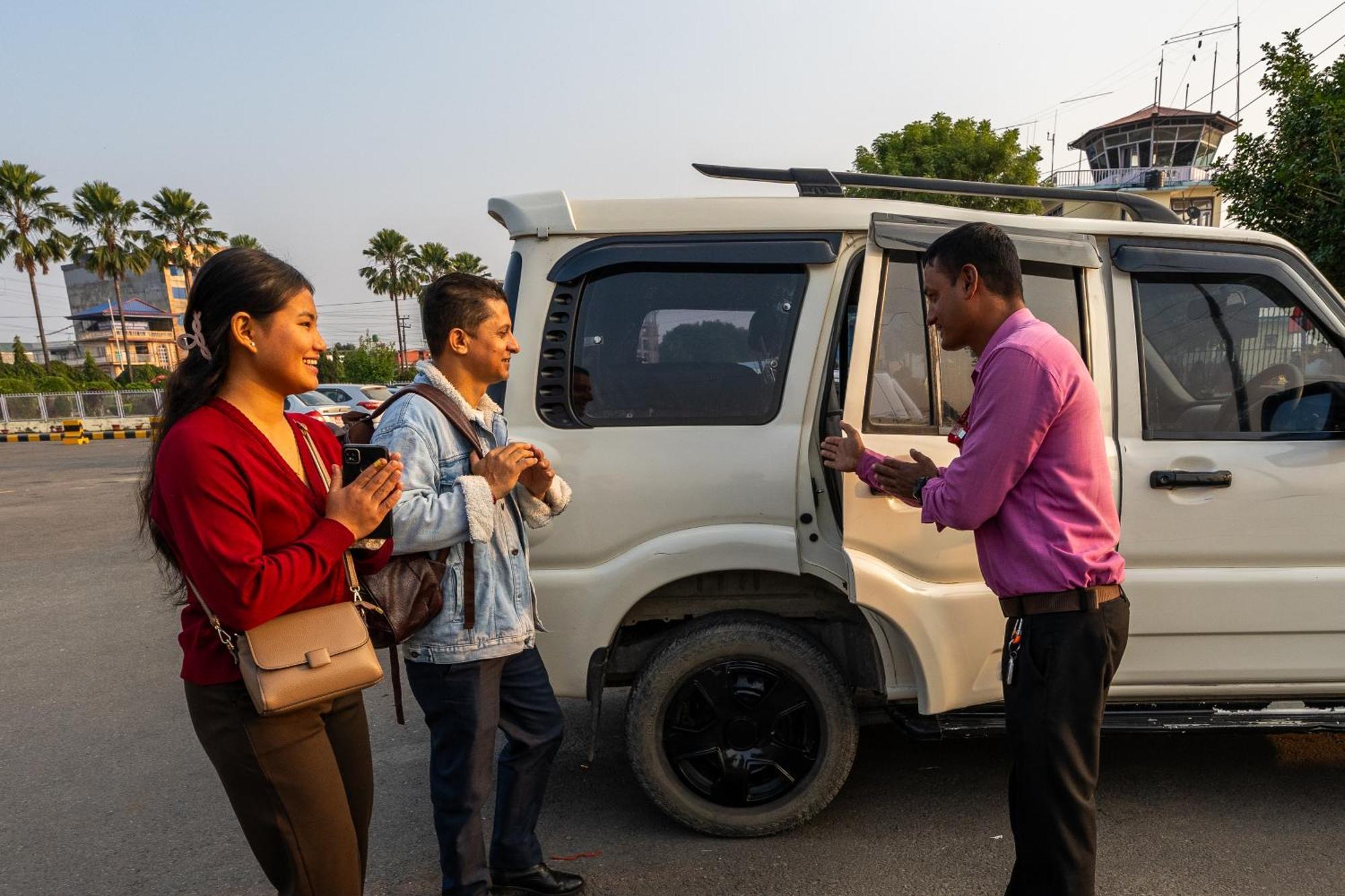 Chitwan Midtown Hotel Bharatpur  Exterior foto